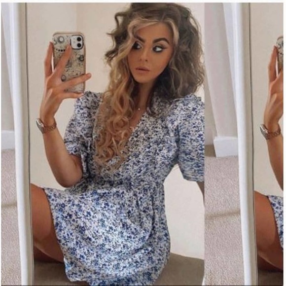 H&M Delicate Floral Cottegecore Puff Sleeve Flounce Trim Dress - M - Picture 3 of 8